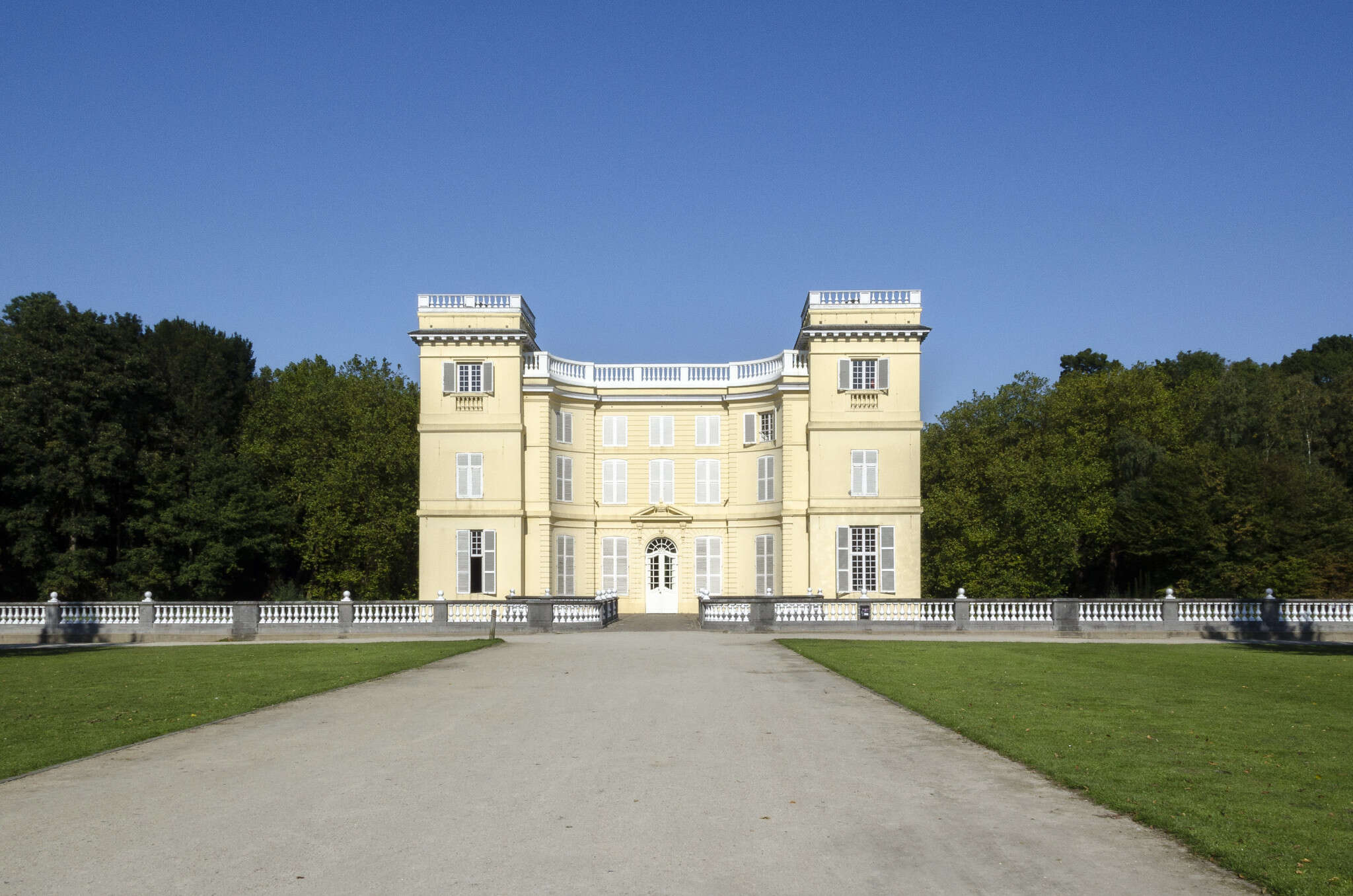 Vooraanzicht Kasteel d Ursel c Enidanc